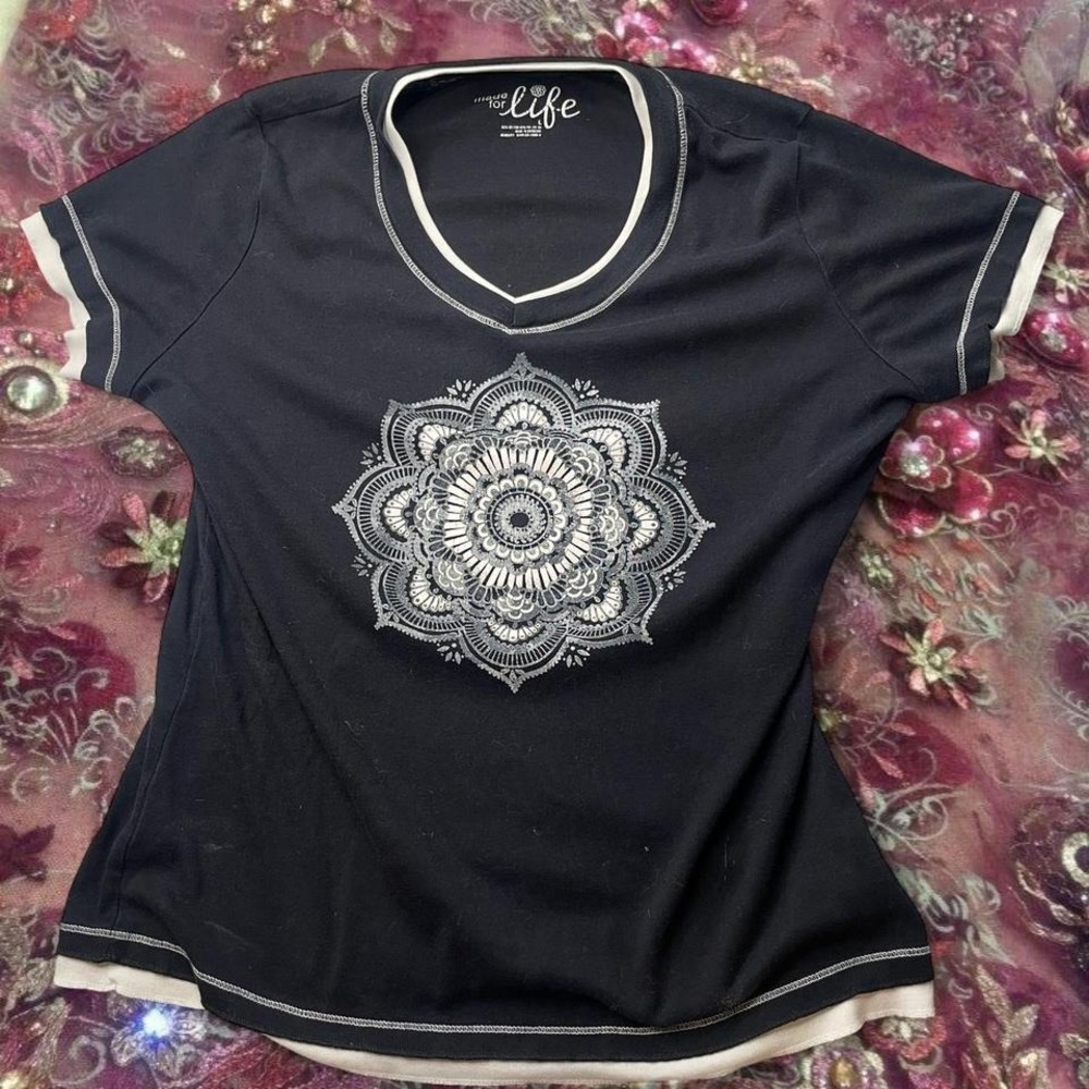 Y2K Made For Life Black & white boho short sleeve tee  large